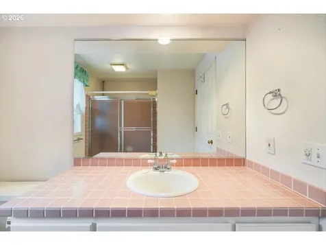 1376 Brickley Road Eugene OR 97401