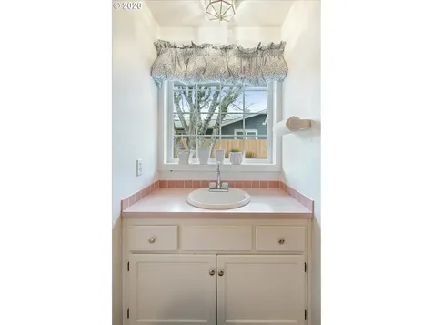 1376 Brickley Road Eugene OR 97401