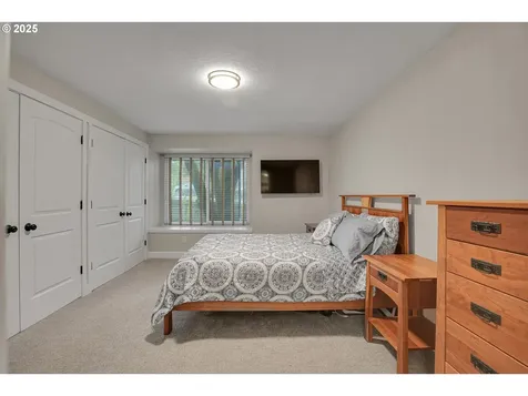 3615 SW Huber Street Portland OR 97219