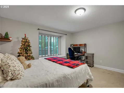 3615 SW Huber Street Portland OR 97219