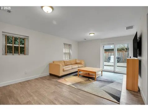 3615 SW Huber Street Portland OR 97219