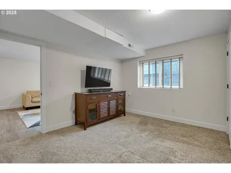 3615 SW Huber Street Portland OR 97219