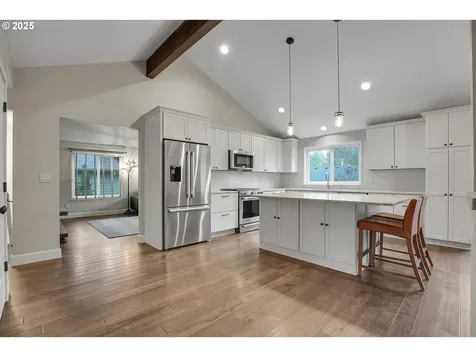 3615 SW Huber Street Portland OR 97219