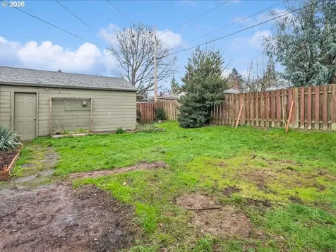 8234 NE Webster Street Portland OR 97220