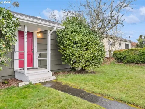 8234 NE Webster Street Portland OR 97220