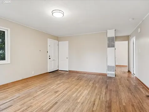 8234 NE Webster Street Portland OR 97220