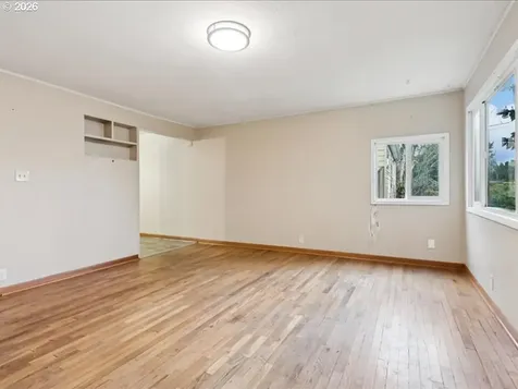 8234 NE Webster Street Portland OR 97220