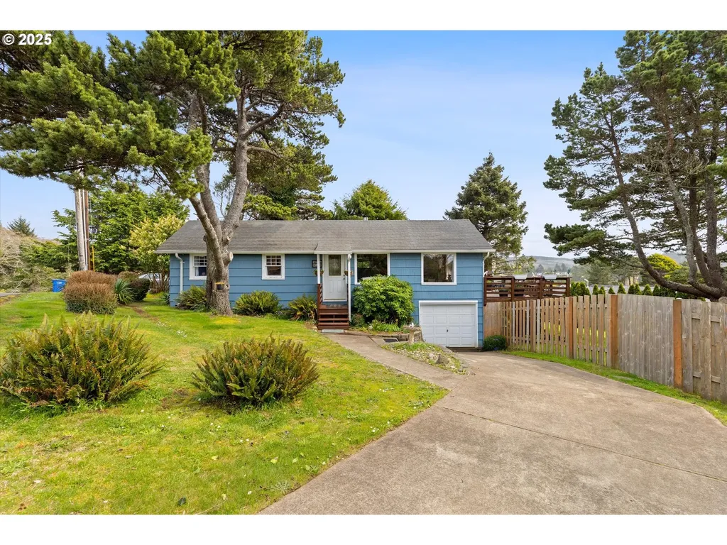 1736 NE 11th Street Lincoln City OR 97367