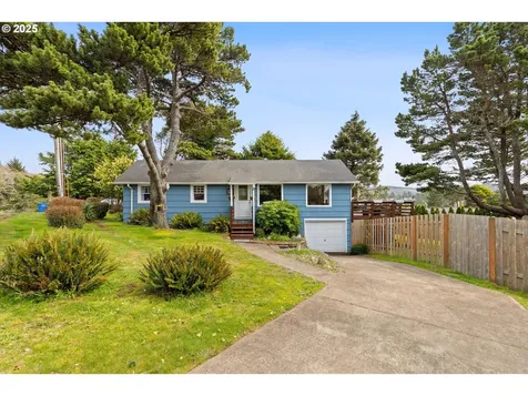 1736 NE 11th Street Lincoln City OR 97367