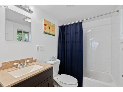 1736 NE 11th Street Lincoln City OR 97367