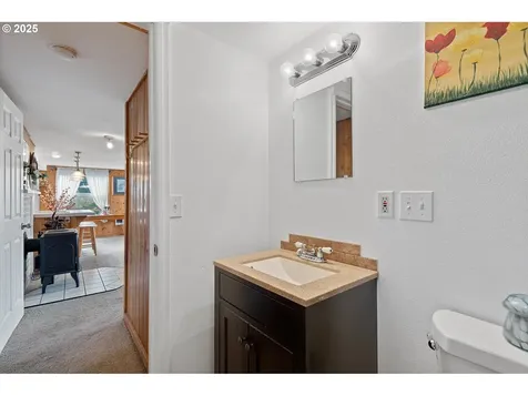 1736 NE 11th Street Lincoln City OR 97367