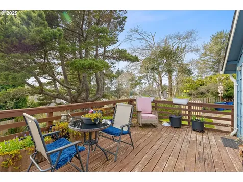 1736 NE 11th Street Lincoln City OR 97367