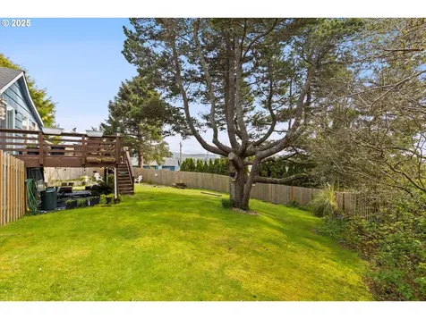 1736 NE 11th Street Lincoln City OR 97367