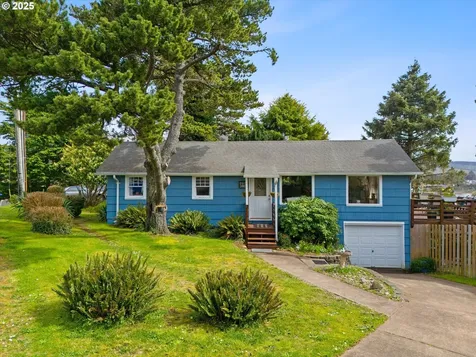 1736 NE 11th Street Lincoln City OR 97367