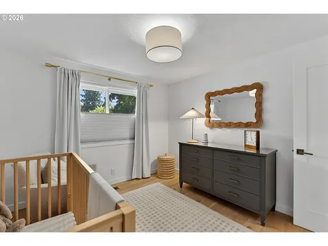 1633 Holly Avenue Eugene OR 97408