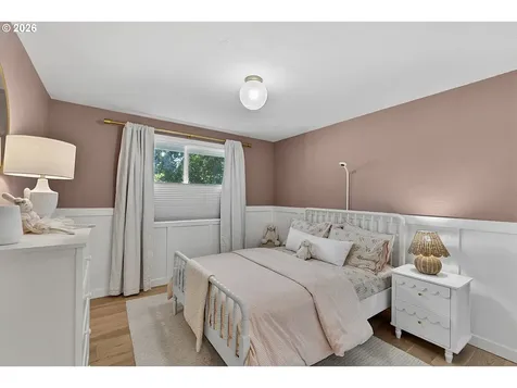 1633 Holly Avenue Eugene OR 97408