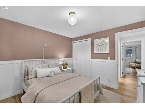 1633 Holly Avenue Eugene OR 97408