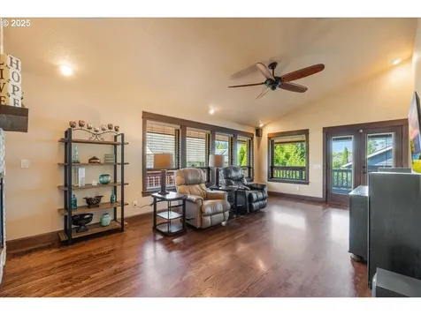 4767 Clubhouse Lane Newberg OR 97132