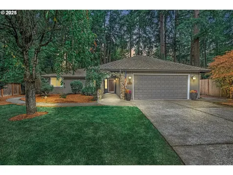 7867 SW Whitfurrows Court Portland OR 97224