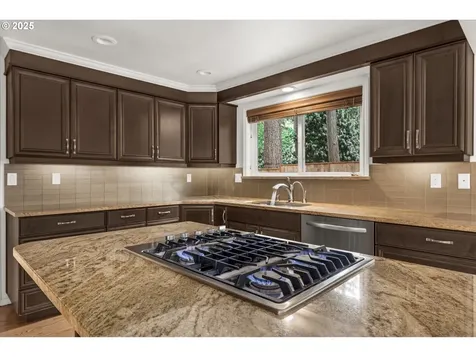 7867 SW Whitfurrows Court Portland OR 97224