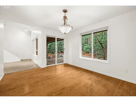 7867 SW Whitfurrows Court Portland OR 97224