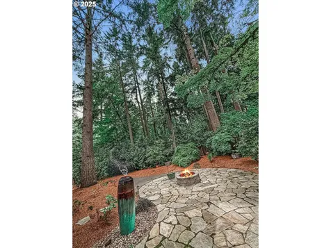 7867 SW Whitfurrows Court Portland OR 97224
