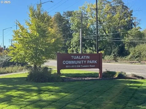 7867 SW Whitfurrows Court Portland OR 97224