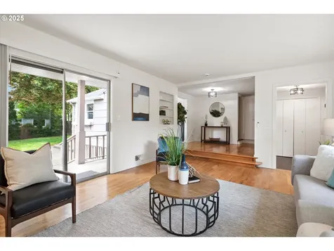 10914 SW 64th Avenue Portland OR 97219