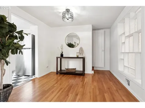 10914 SW 64th Avenue Portland OR 97219