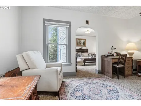 4215 SE 33rd Place Portland OR 97202
