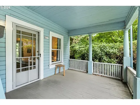 4215 SE 33rd Place Portland OR 97202