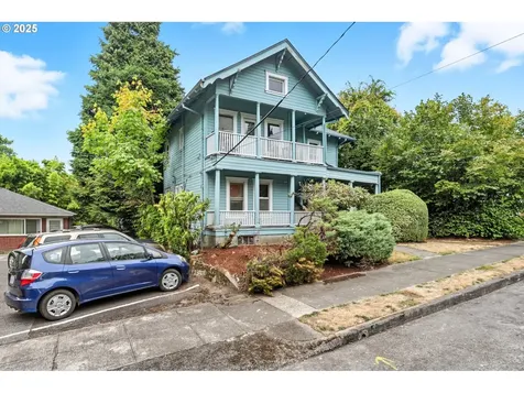 4215 SE 33rd Place Portland OR 97202