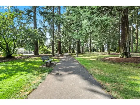 4215 SE 33rd Place Portland OR 97202