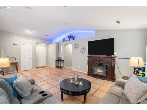 2504 NE 163rd Court Vancouver WA 98684