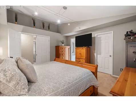 2504 NE 163rd Court Vancouver WA 98684
