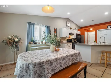2504 NE 163rd Court Vancouver WA 98684