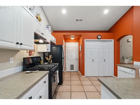 2504 NE 163rd Court Vancouver WA 98684
