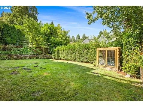 2805 SW Roswell Avenue Portland OR 97201