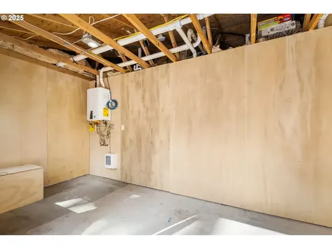 2805 SW Roswell Avenue Portland OR 97201