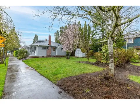 2817 N Bryant Street Portland OR 97217