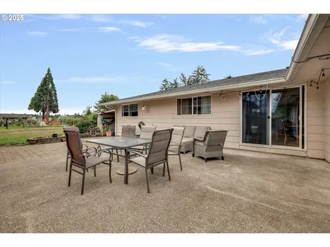 802 Toliver Road Molalla OR 97038