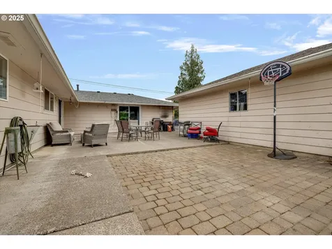 802 Toliver Road Molalla OR 97038