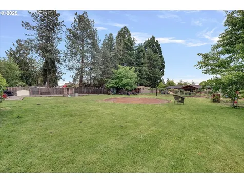 802 Toliver Road Molalla OR 97038