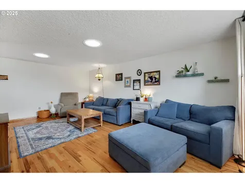 802 Toliver Road Molalla OR 97038