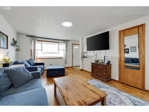 802 Toliver Road Molalla OR 97038
