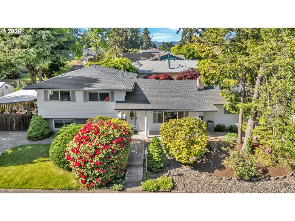 17325 NE Irving Street Portland OR 97230