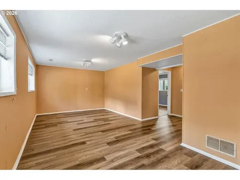 17325 NE Irving Street Portland OR 97230