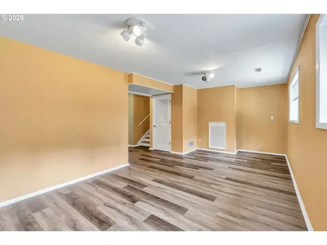 17325 NE Irving Street Portland OR 97230