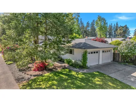 17325 NE Irving Street Portland OR 97230