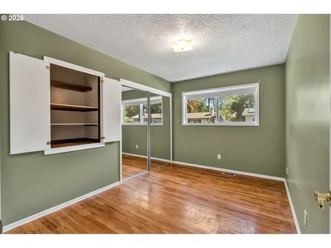 17325 NE Irving Street Portland OR 97230